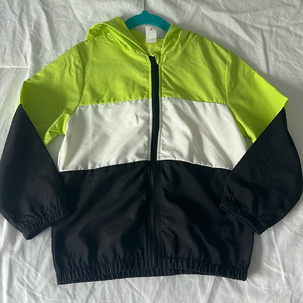 NWOT Rain jacket / windbreaker